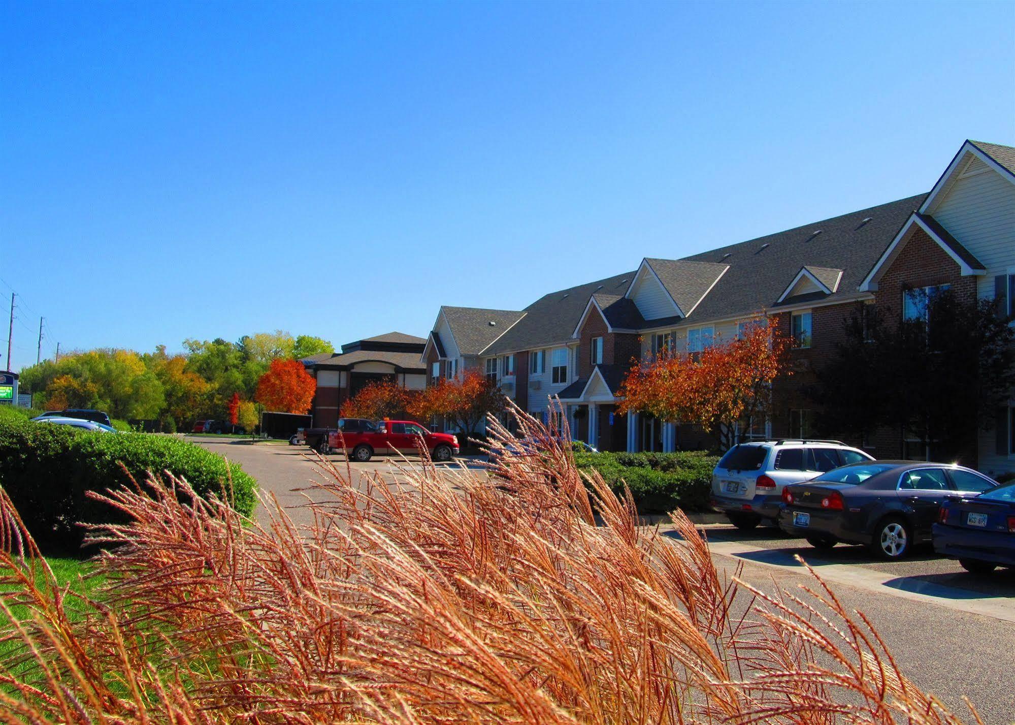 Hotel Baymont By Wyndham Wichita East Esterno foto
