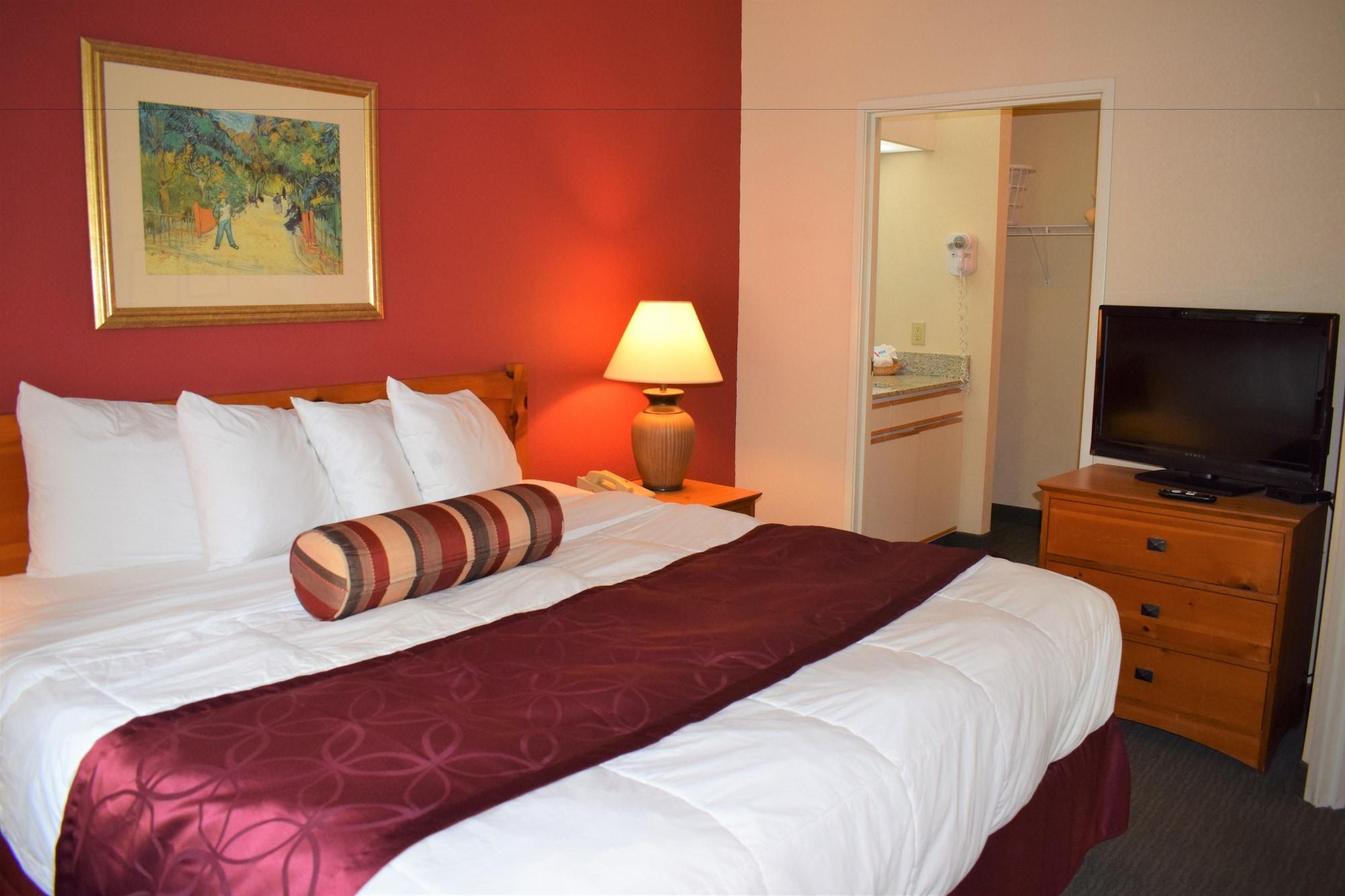 Hotel Baymont By Wyndham Wichita East Esterno foto