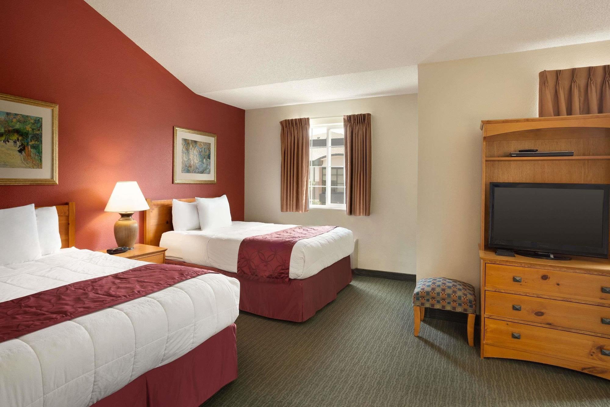 Hotel Baymont By Wyndham Wichita East Esterno foto