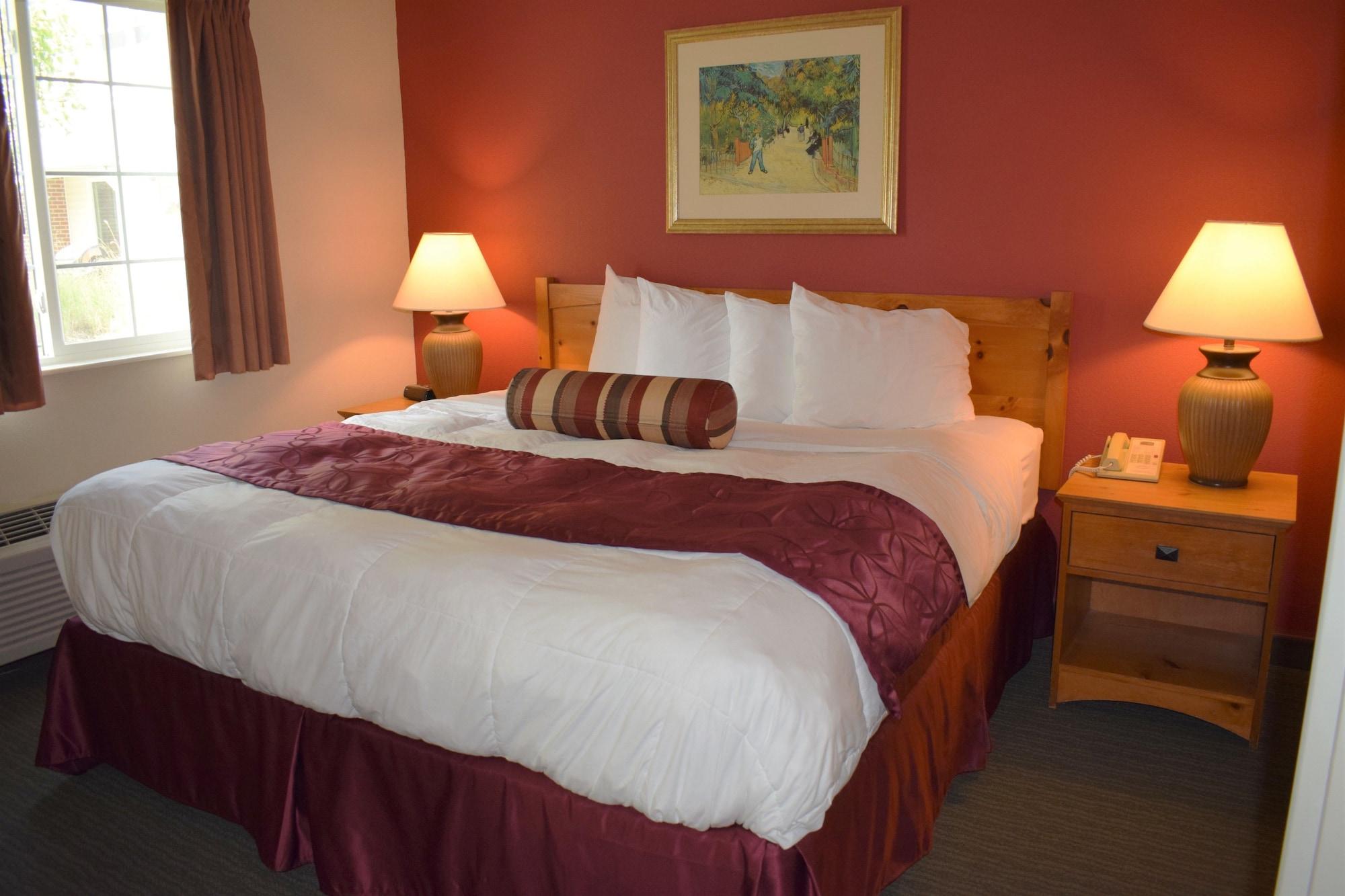 Hotel Baymont By Wyndham Wichita East Esterno foto