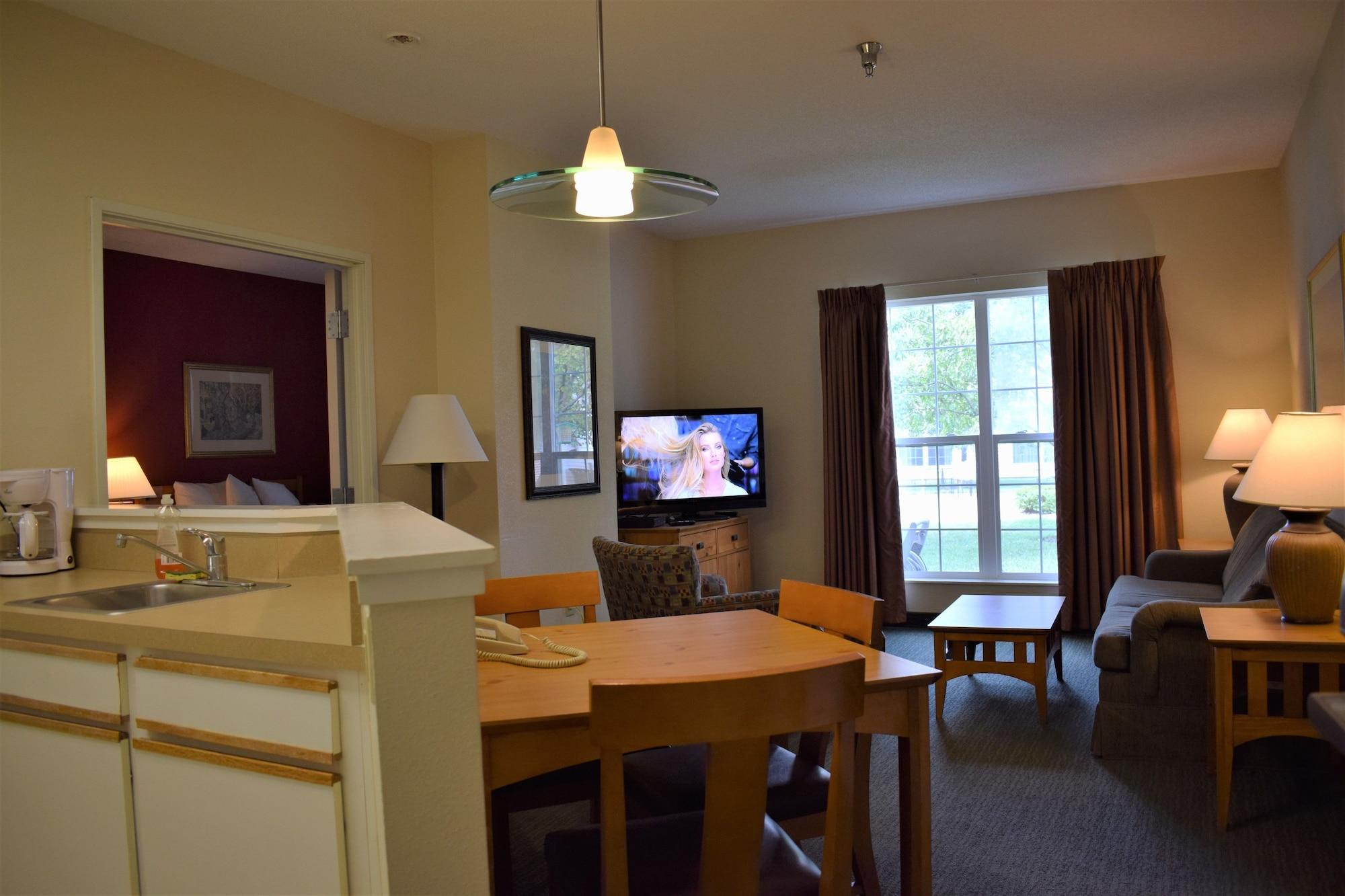 Hotel Baymont By Wyndham Wichita East Esterno foto