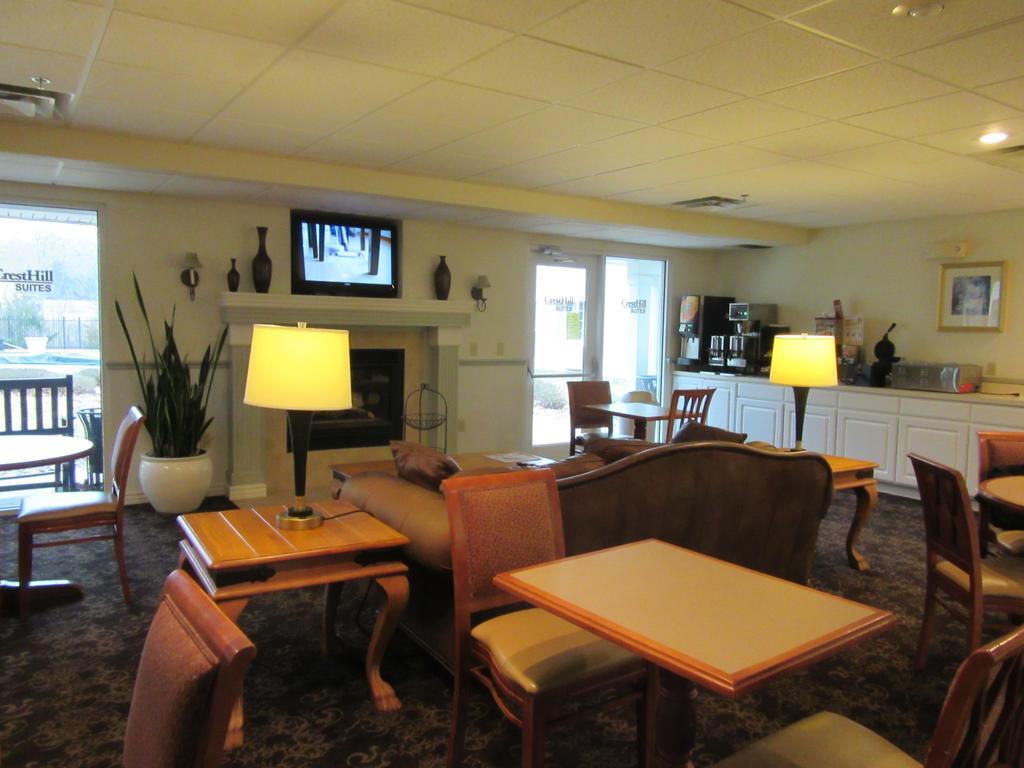 Hotel Baymont By Wyndham Wichita East Esterno foto